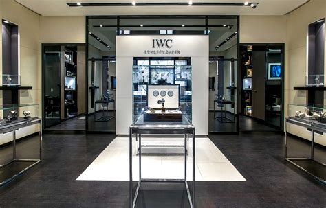 Toutes les boutiques IWC Schaffhausen dans cette ville: Paris